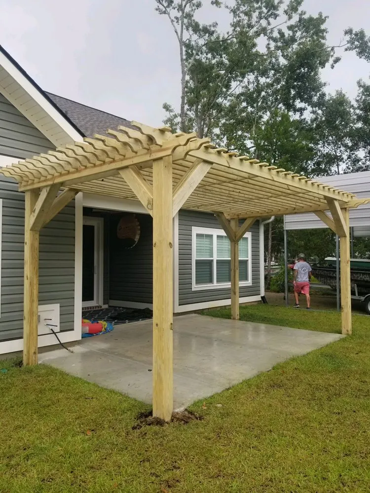 Top-rated yard maintenance with custom design across Jacksonville, FL - Stevens Elite Services