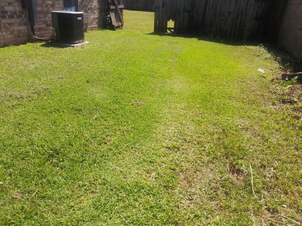 Trusted garden landscaping for residential properties in Texarkana, AR by Steven's Lawn Care