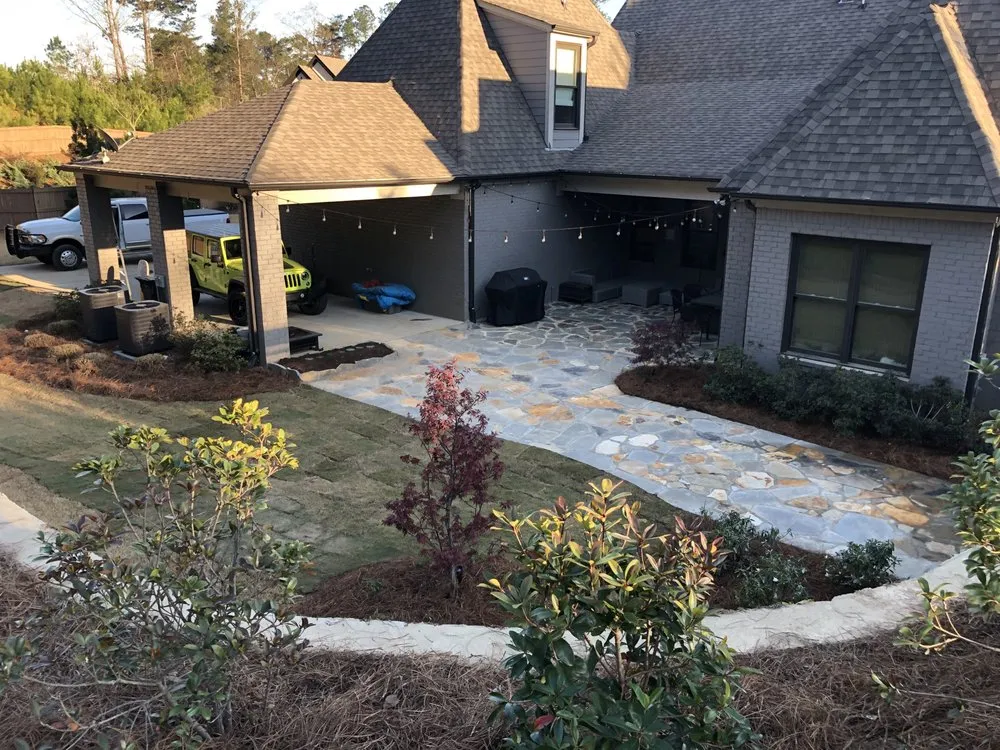 Professional yard maintenance experts serving Maylene, AL - Steven's Wack-n-Sack