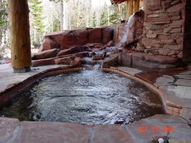 Custom yard maintenance for residential properties across Draper, UT - Stevenson Brothers