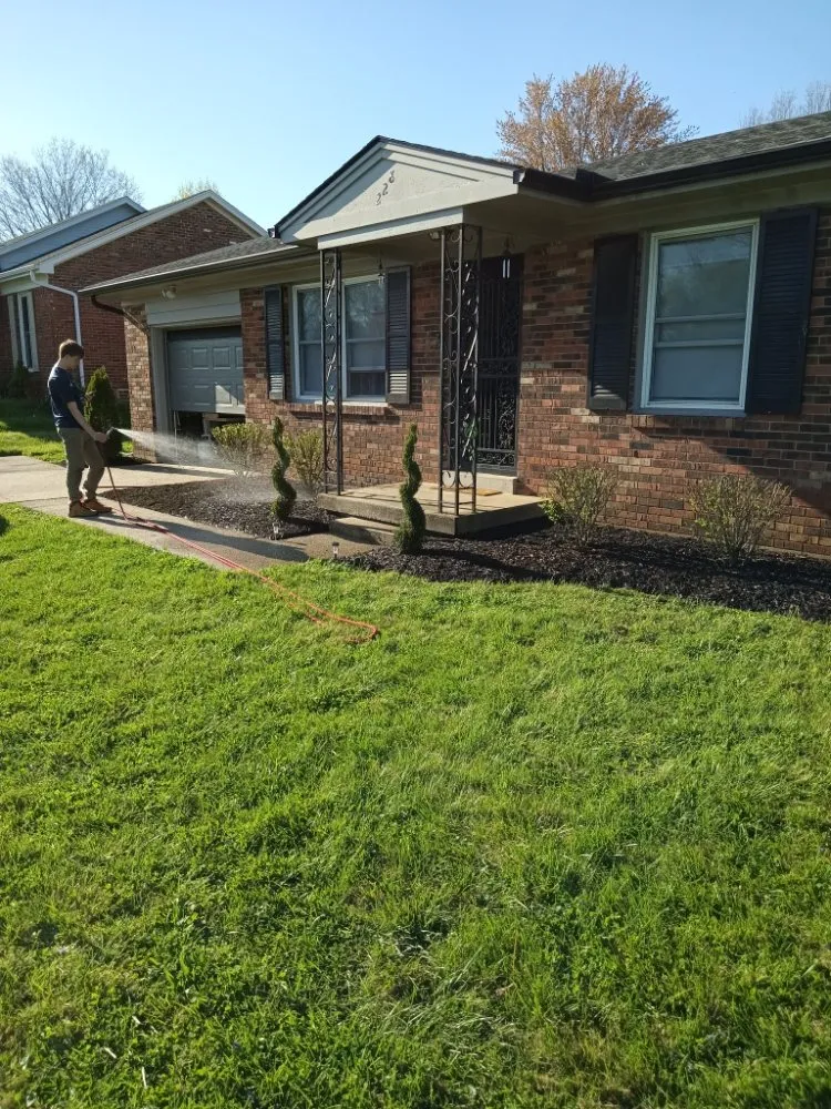 Reliable yard maintenance experts serving Shelbyville, KY - Stevenson On Point Landscaping