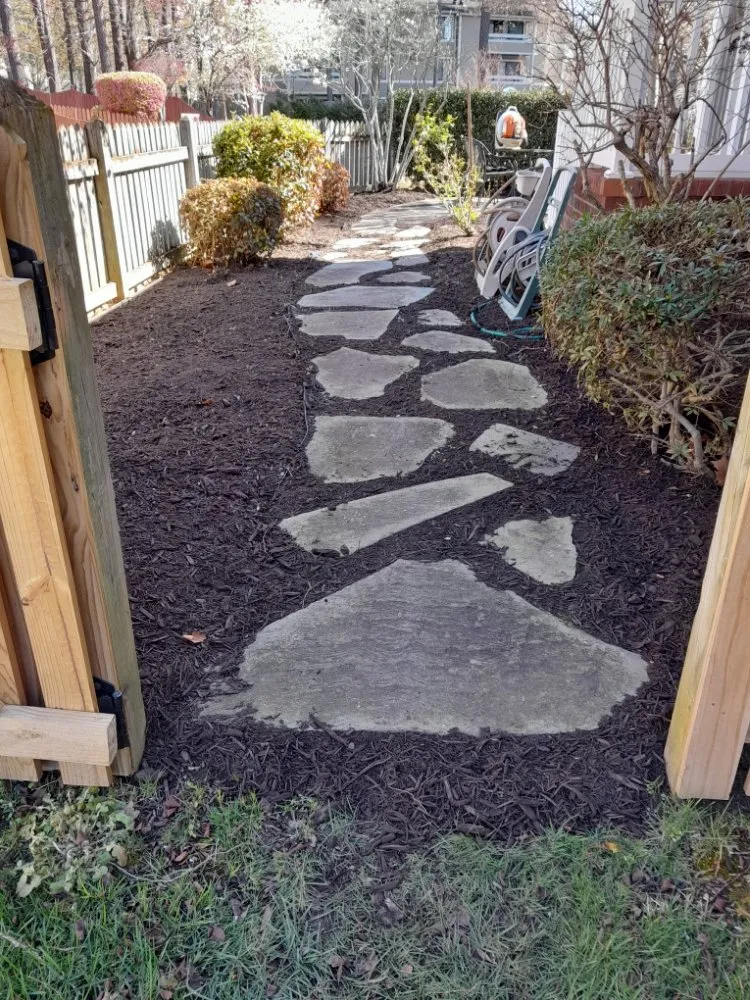 Trusted yard cleanup service in Newport News, VA - Steve's Affordable Lawn and landscapes