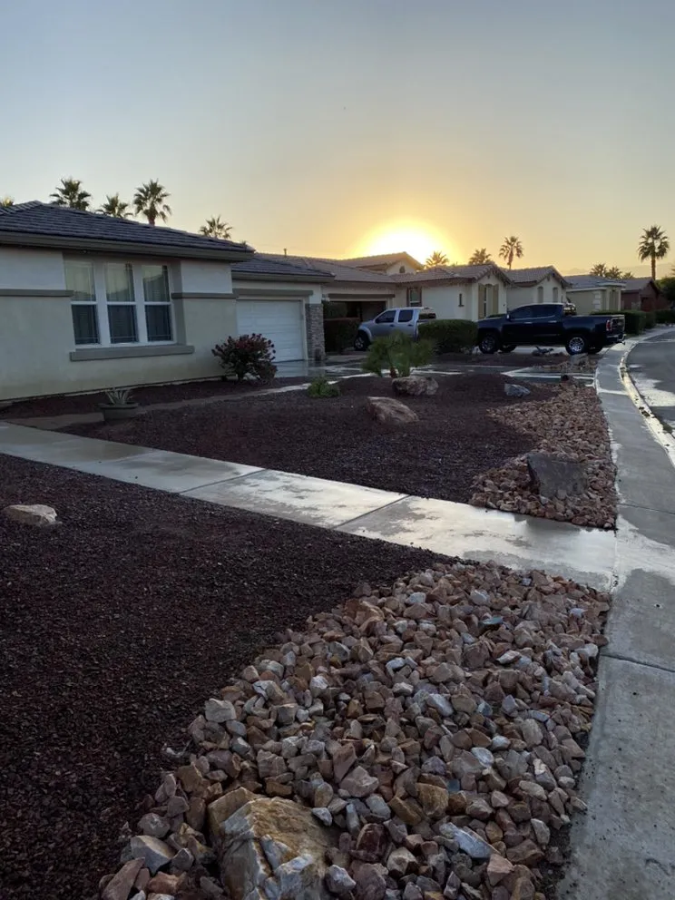 Custom yard cleanup service in Thermal, CA by Steve's landscape service