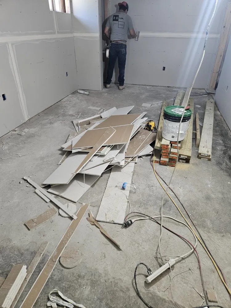 Reliable lawn mowing service experts serving Dundalk, MD - Steve's Landscaping and Hauling