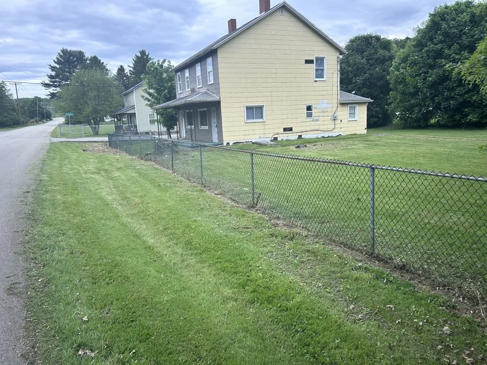 Local yard maintenance in Uniontown, PA by Steve’s Lawn & Grounds