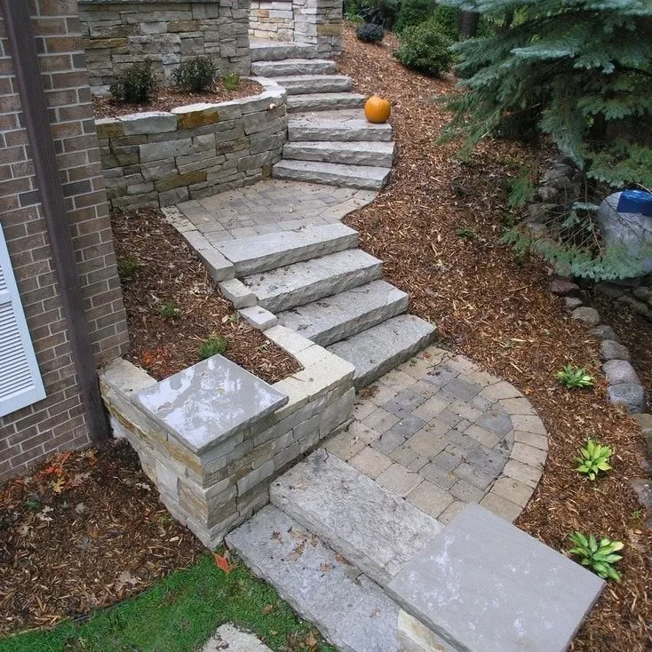 Professional garden landscaping in Chestnut Ridge, NY by Steve's Masonry