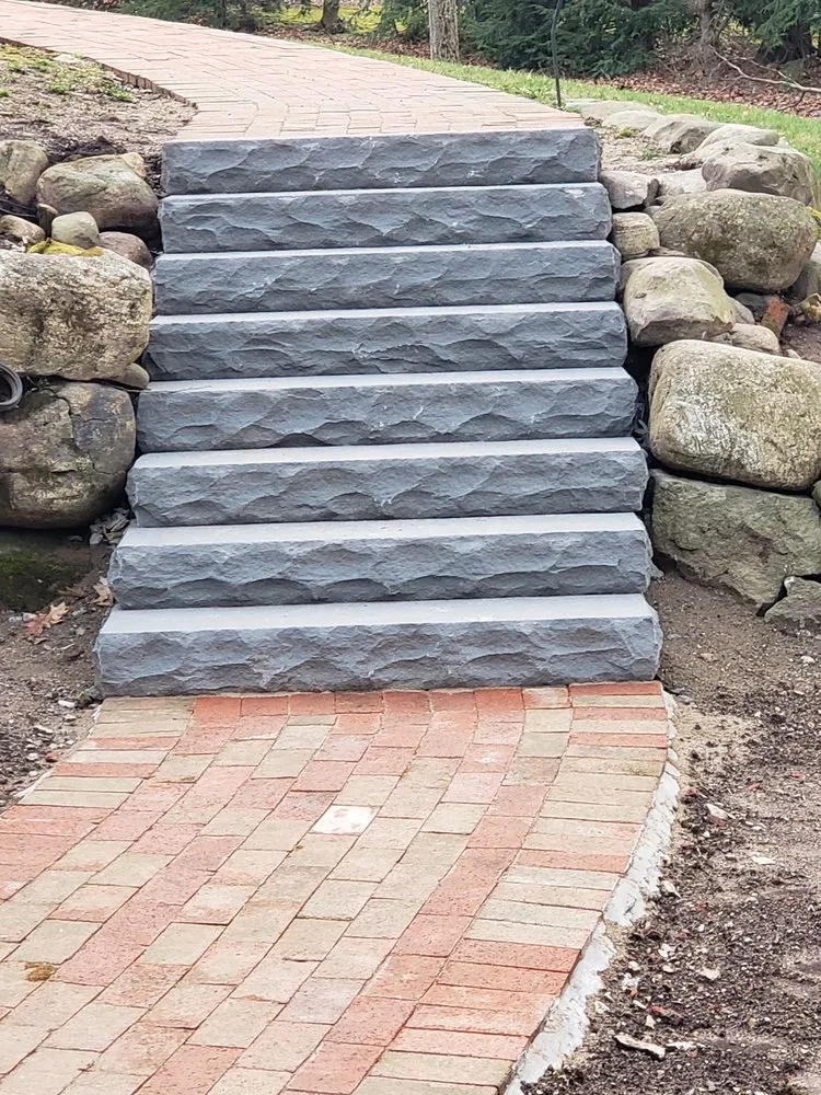 Local yard maintenance in Chestnut Ridge, NY - Steve's Masonry