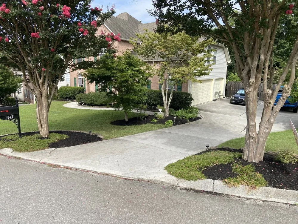 Affordable lawn mowing service in Knoxville, TN - Steve's Scapes Landscaping