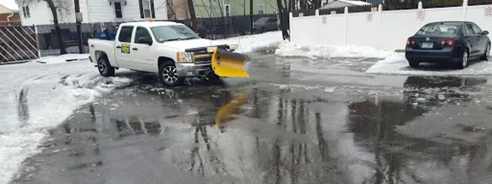 Affordable yard maintenance experts serving Everett, MA - Steve's Services