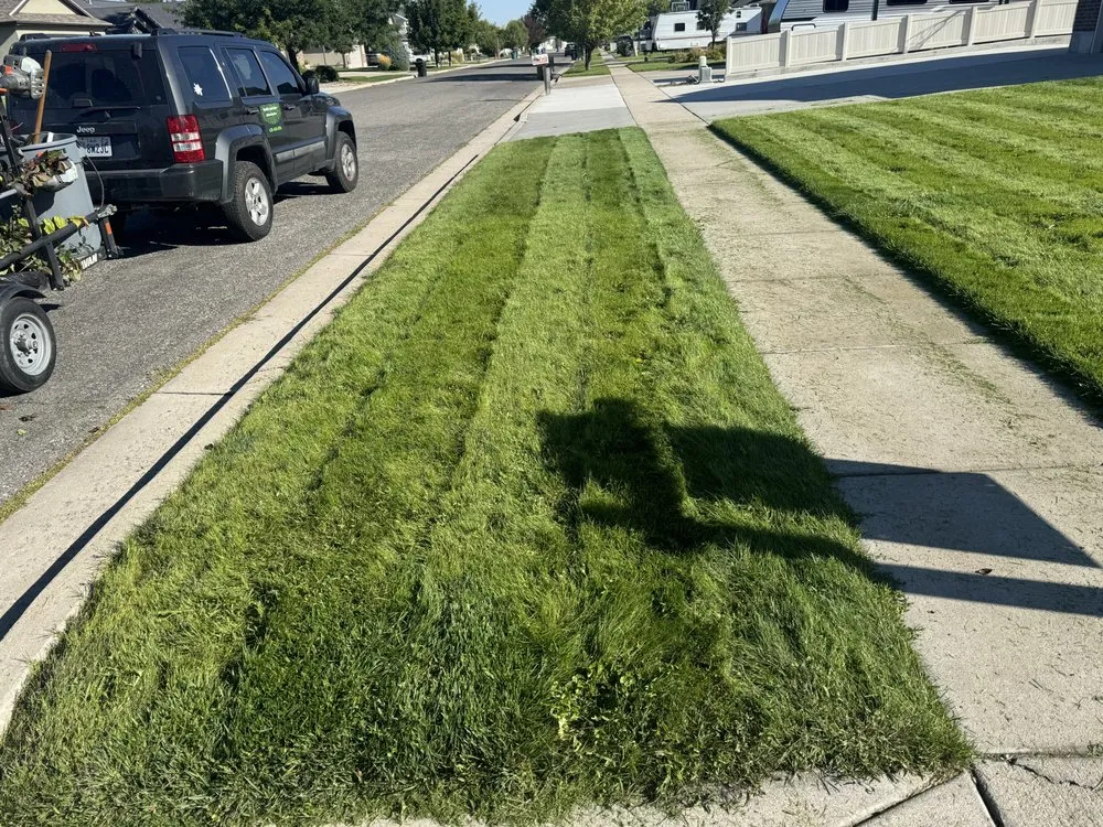 Affordable lawn mowing service in Smithfield, UT - Stevie’s Lawn Care