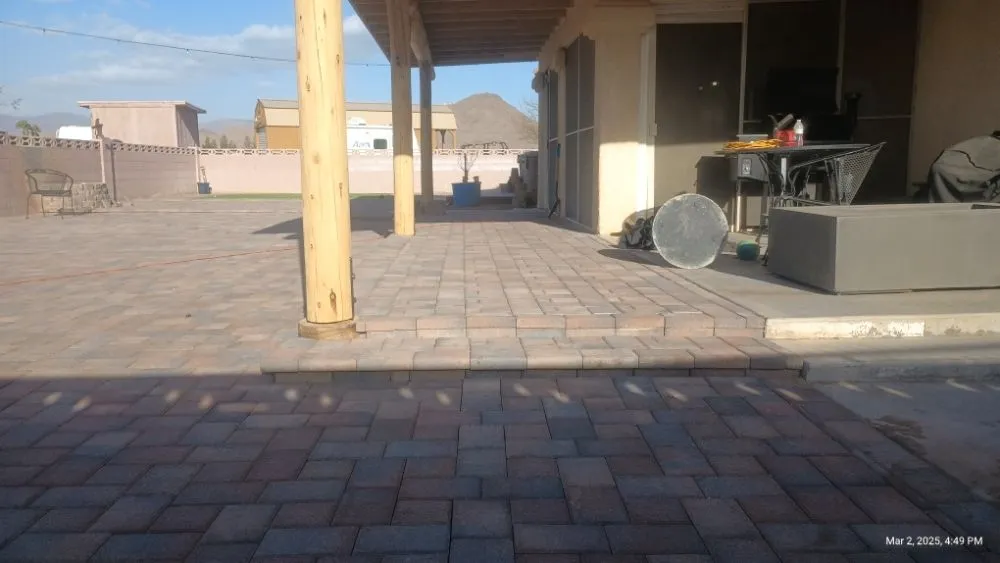 Expert yard cleanup service in Kingman, AZ - Stevie's Workers