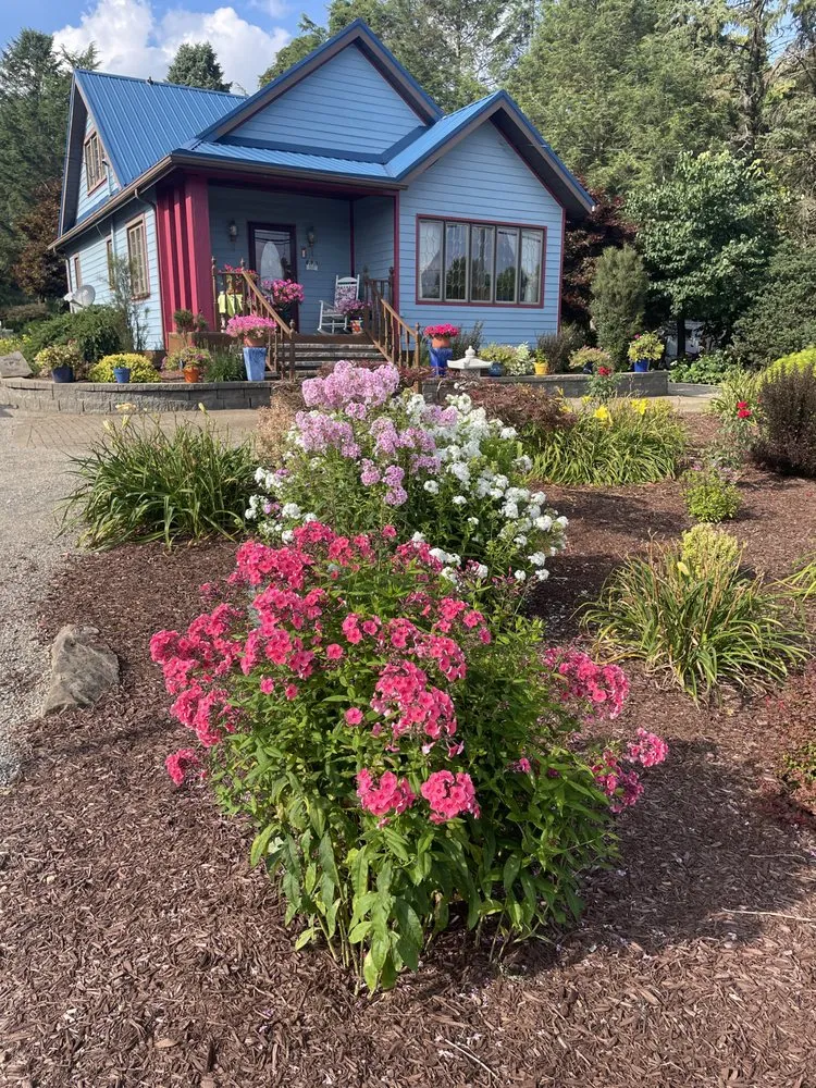 Top-rated outdoor landscaping experts serving Spring Church, PA - Stewart Landscaping & Garden