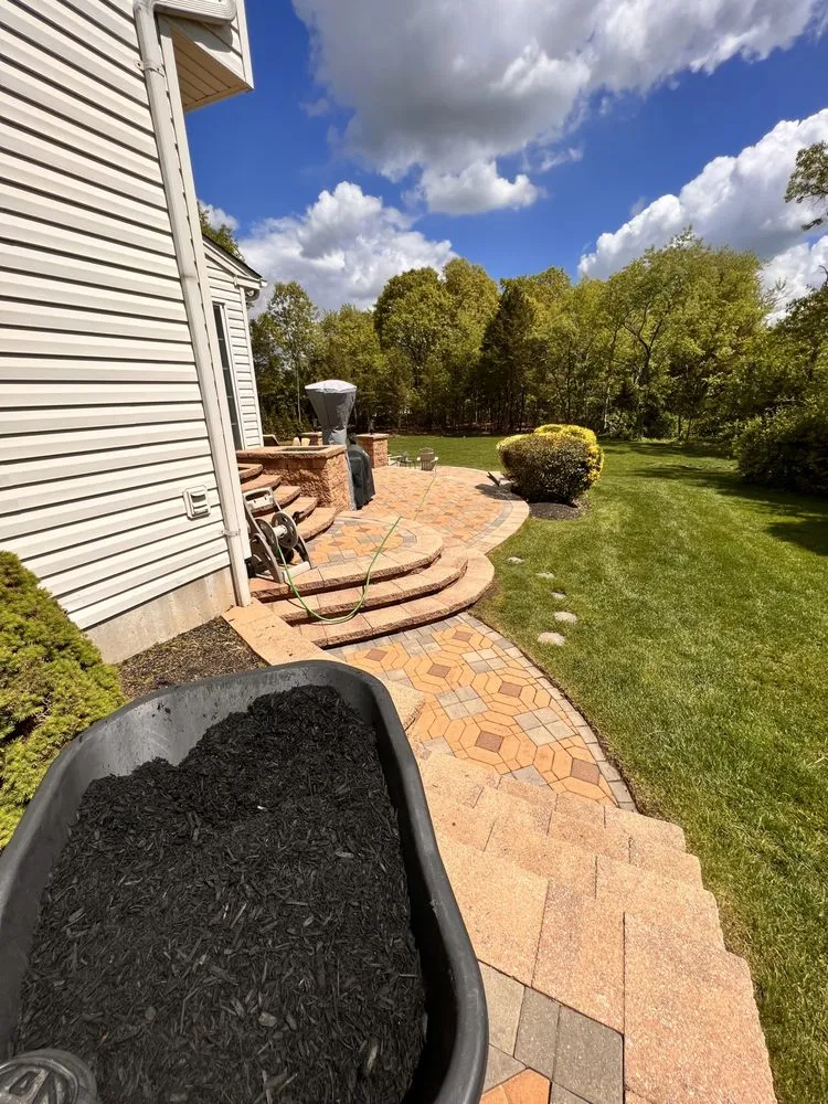 Local yard maintenance for homes across Salem, NJ - Stewarts Landscaping