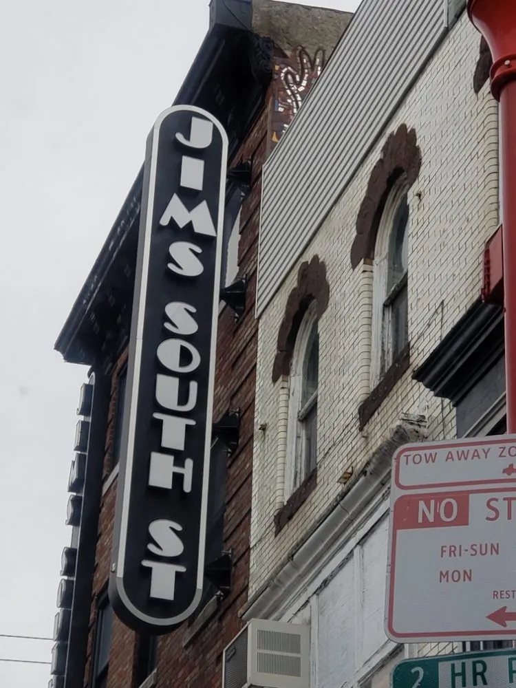 Custom landscape design experts serving Marcus Hook, PA - Stews painting