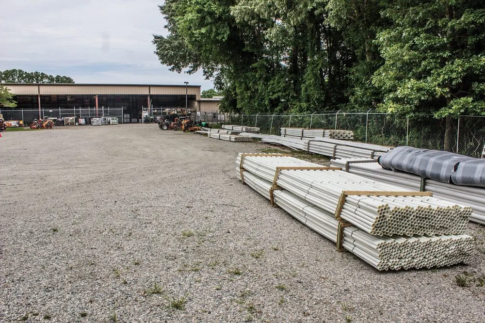 Professional residential landscaping in Yorktown, VA by STI Turf Care Equipment