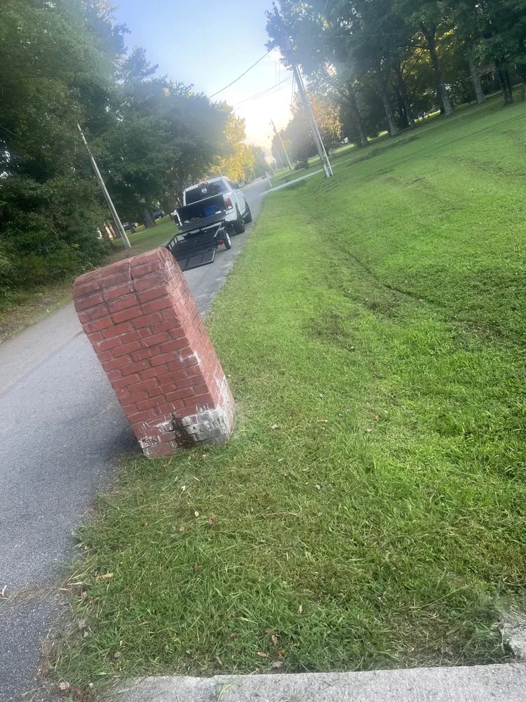 Local yard maintenance for homes across Huntsville, AL - Stiles Lawn Care