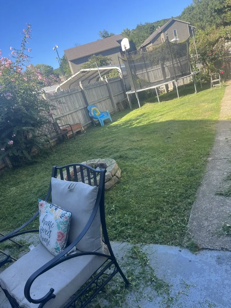 Custom lawn mowing service experts serving Huntsville, AL - Stiles Lawn Care