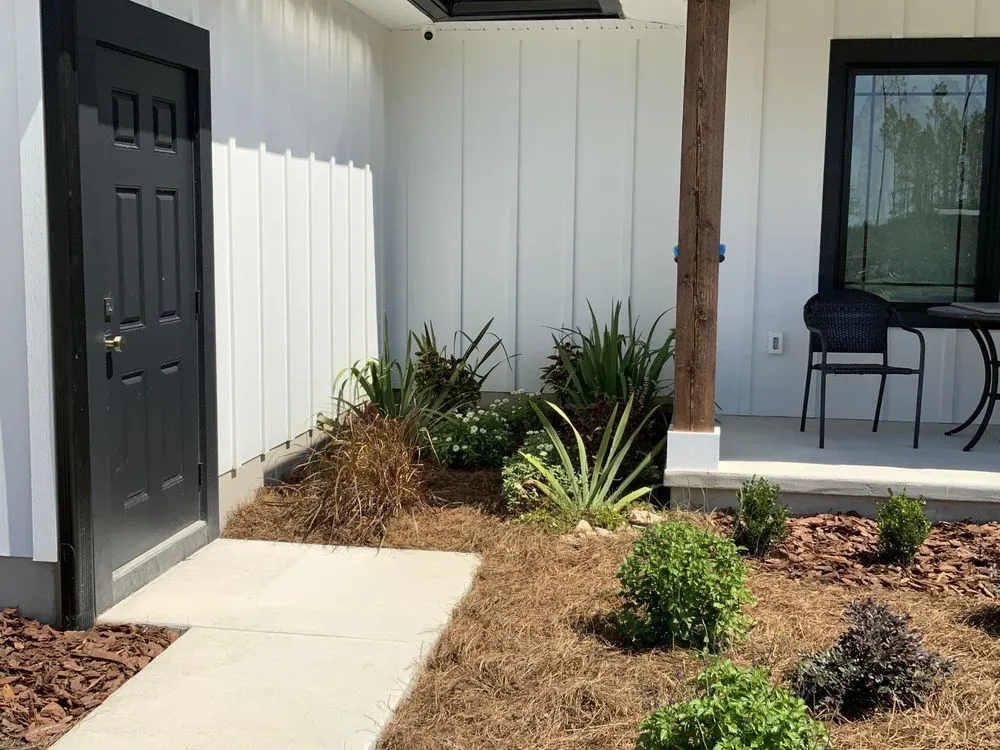 Custom landscaping services for beautiful yards across Tallahassee, FL - Stillwater Nurseries