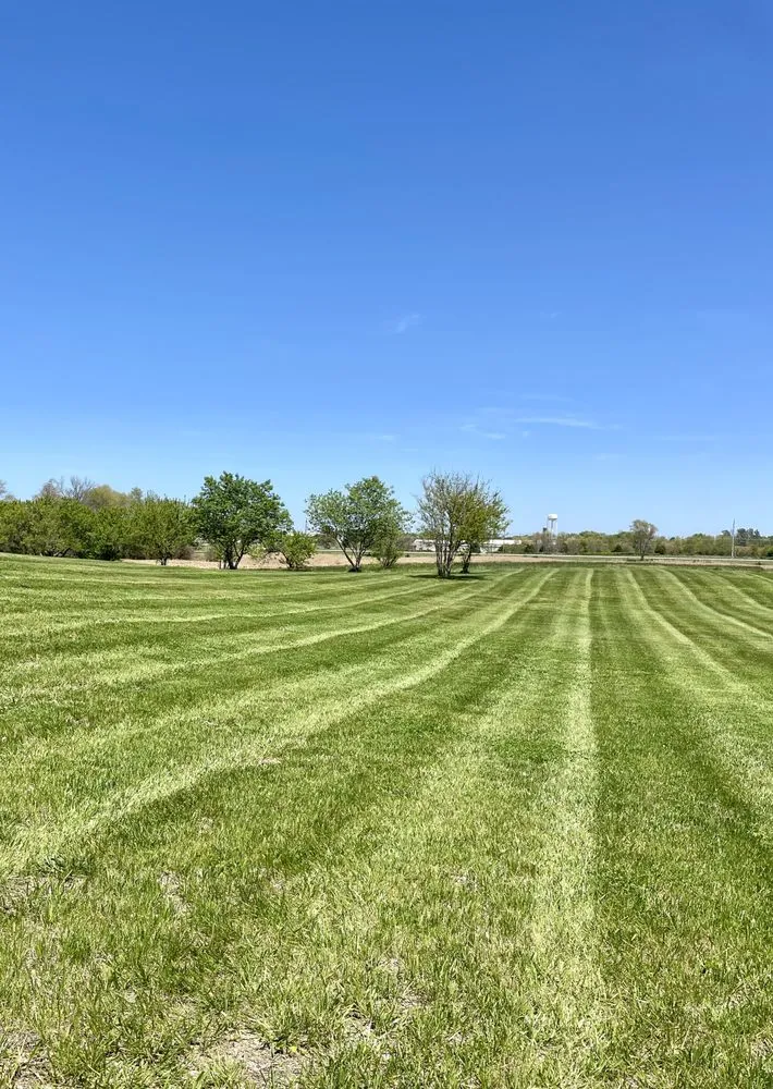 Local garden landscaping near you in Hodgenville, KY by Stinnett Lawn Care