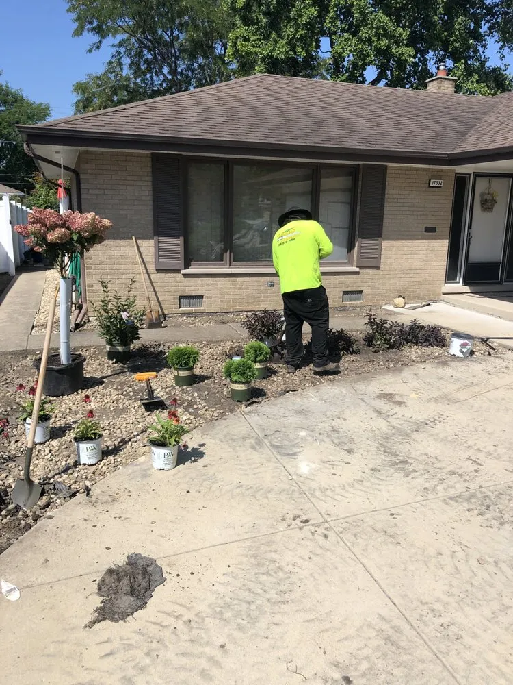 Top-rated outdoor landscaping in Thornton, IL - Stirling Landscapes