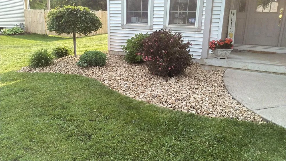 Reliable residential landscaping experts serving Mansfield, OH - Stitt's Landscaping