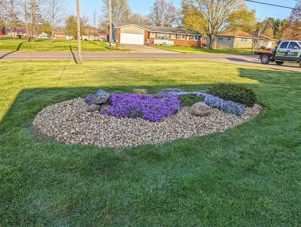 Reliable yard cleanup service experts serving Mansfield, OH - Stitt's Landscaping