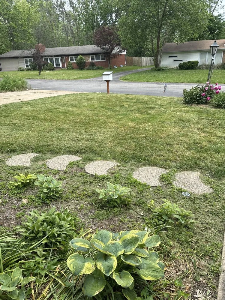 Custom outdoor landscaping experts serving Berkeley, MO - Stl Gold Lawncare & Landscape