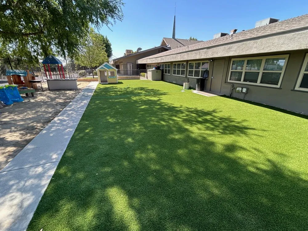 Top-rated yard maintenance with custom design in Bakersfield, CA by Stockdale Landscape