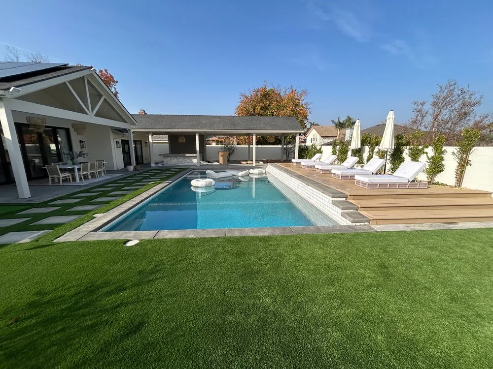 Trusted lawn care service experts serving Bakersfield, CA - Stockdale Landscape