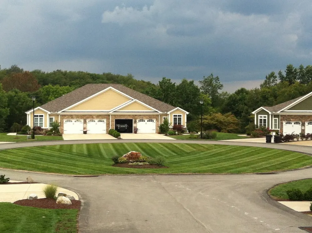 Trusted yard maintenance for beautiful yards across Pittsburgh, PA - Stockman Lawnscape