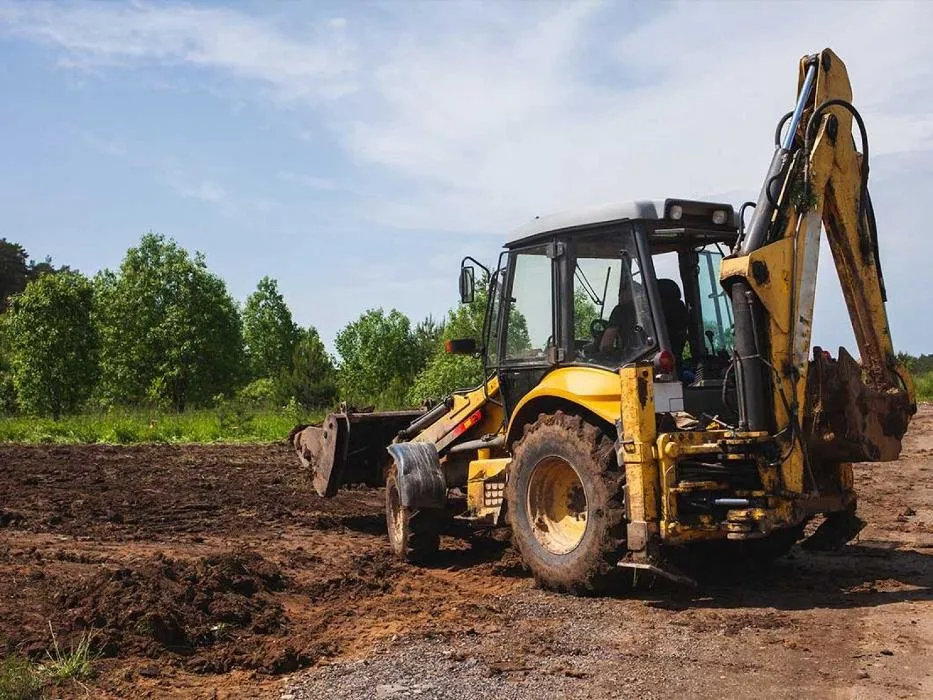 Professional yard cleanup service for homes in Sharon Springs, NY by Stoltz Creations