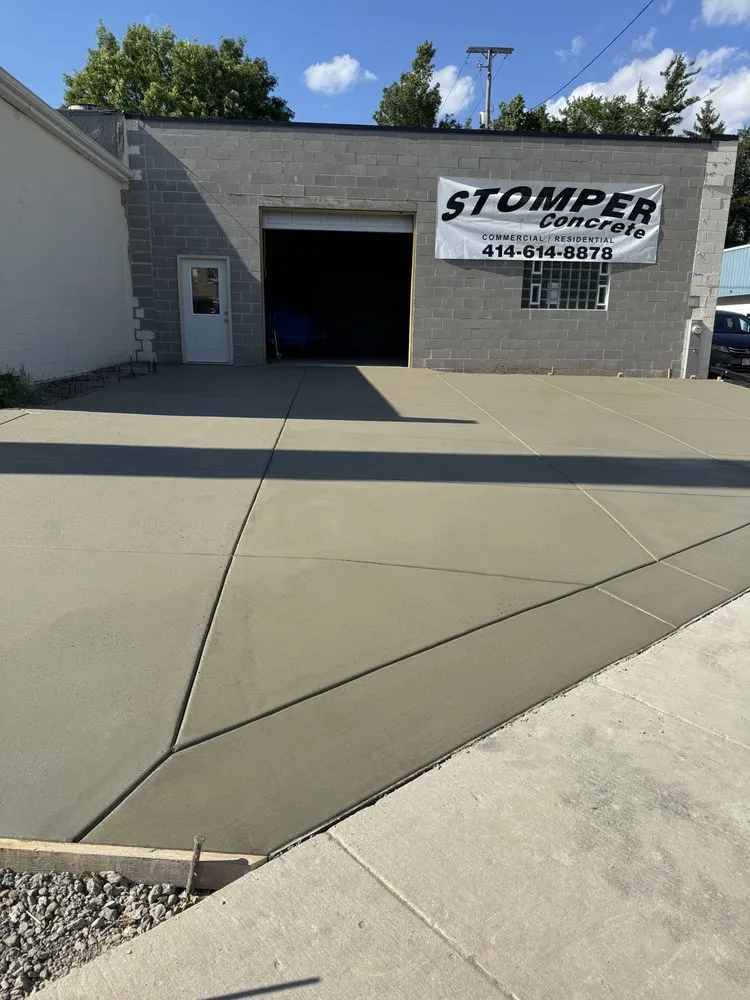 Custom outdoor landscaping in West Milwaukee, WI - Stomper Concrete