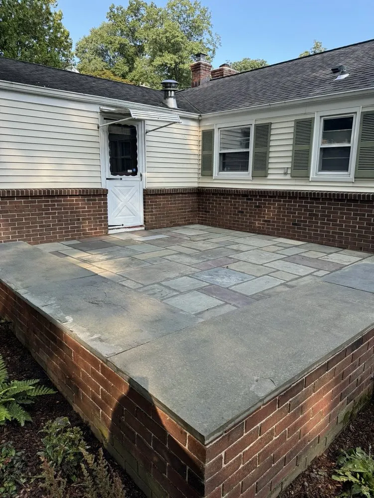 Top-rated landscape design for beautiful yards across Darien, CT - Stone Bridge