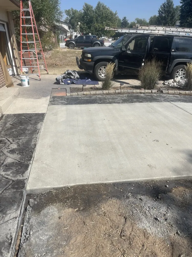 Custom lawn mowing service with custom design in Colorado Springs, CO by Stone Construction DBA SC Concrete