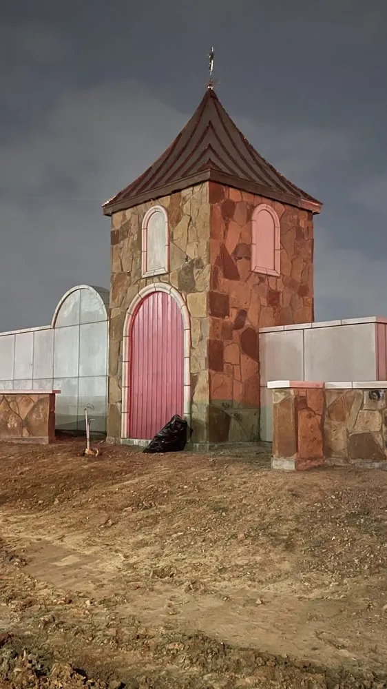 Professional lawn mowing service in Tomball, TX - Stone Creations of Texas