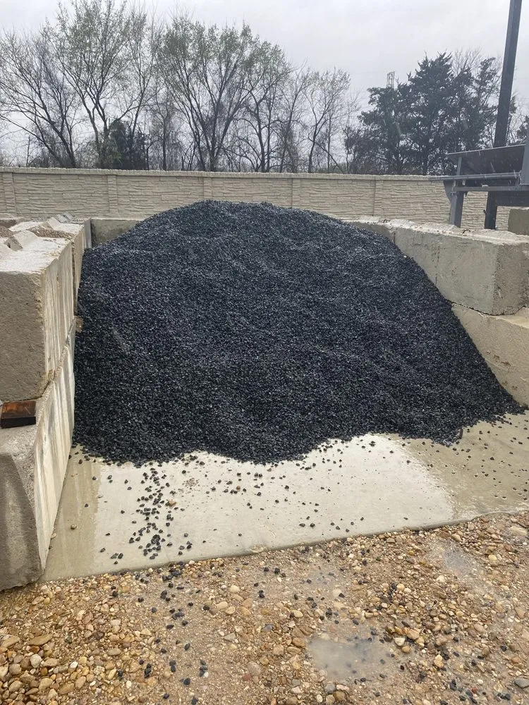 Expert residential landscaping for year-round maintenance in Hutchins, TX by Stone Depot of Texas