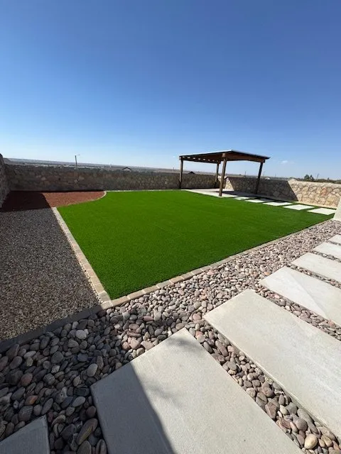 Custom landscaping services with custom design in El Paso, TX by Stone Edge Landscape Solutions