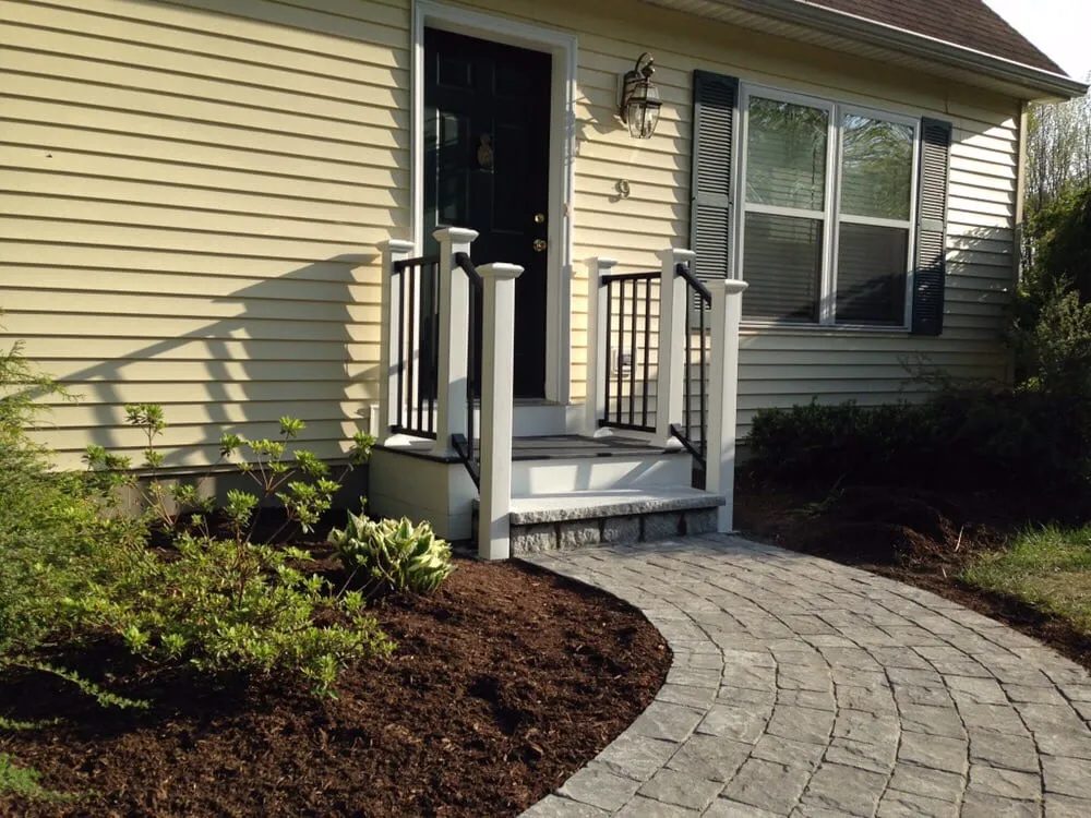 Trusted yard maintenance in Kingston, NH - Stone Elements