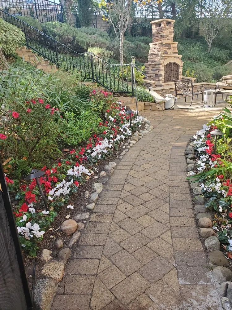 Affordable residential landscaping experts serving Kagel Canyon, CA - Stone Horse Concrete