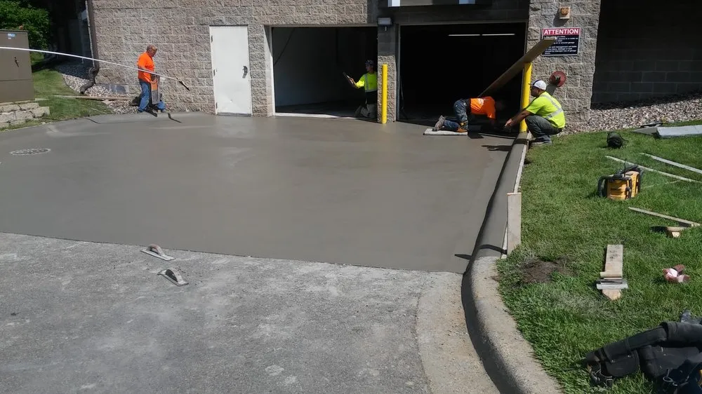 Trusted lawn care service near you across Danbury, CT - Stone Leaf