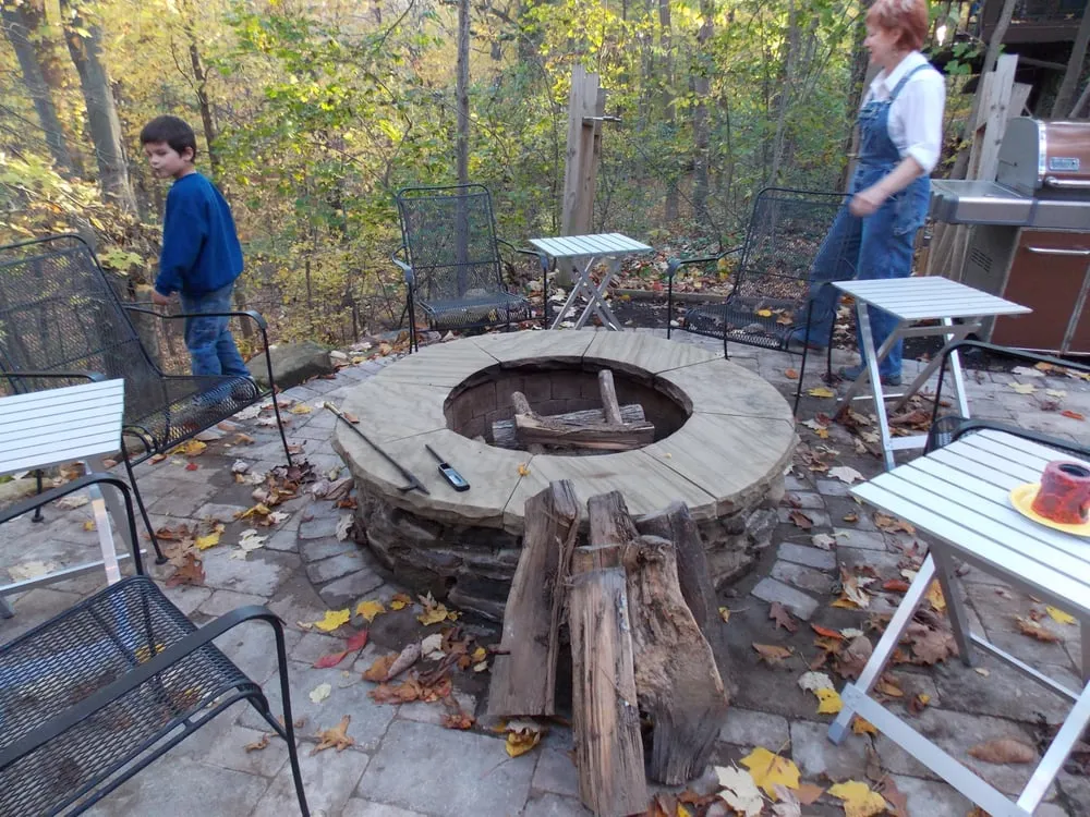 Custom landscaping services for beautiful yards in Garrettsville, OH by Stone Ledge Designs