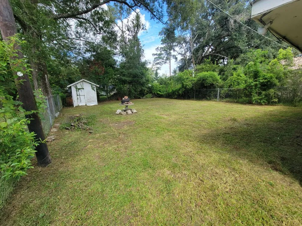 Reliable lawn mowing service in Hammond, LA - Stone Performance