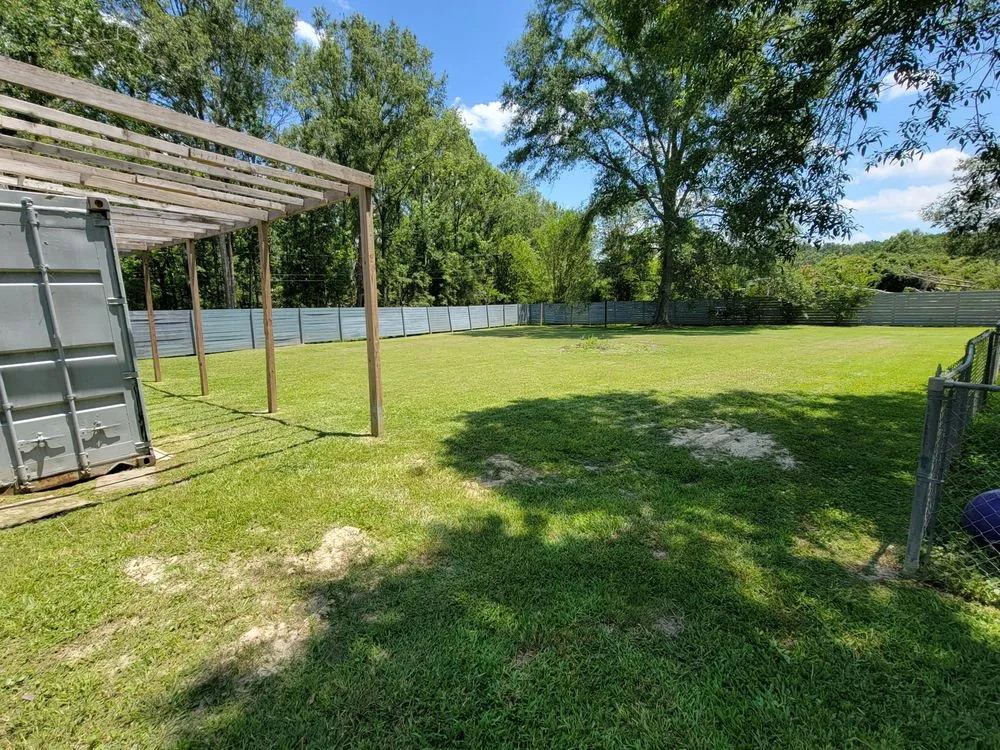 Reliable landscaping services in Hammond, LA by Stone Performance