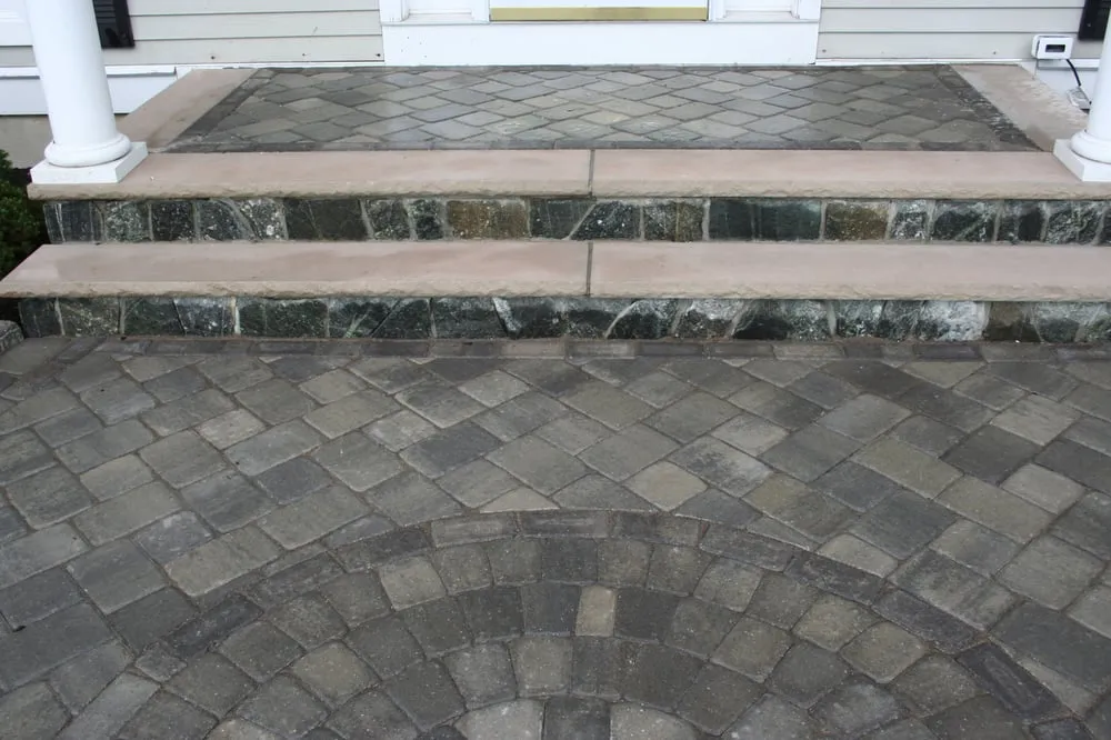 Professional garden landscaping in Newton, NH - Stone Ridge Outdoor Experiences