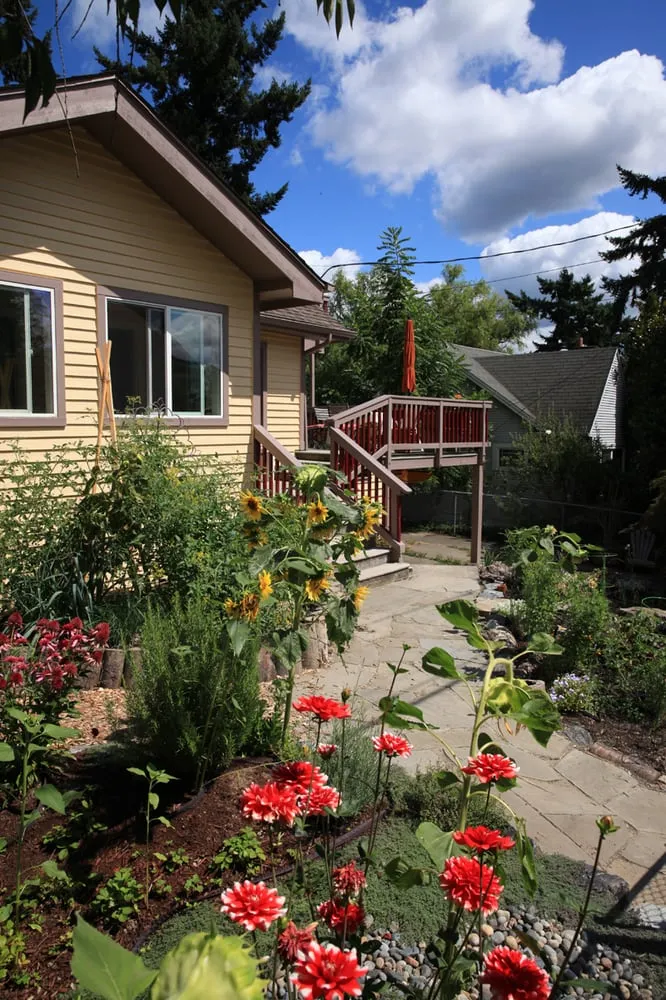 Expert landscape installation experts serving Seattle, WA - Stone Soup Gardens