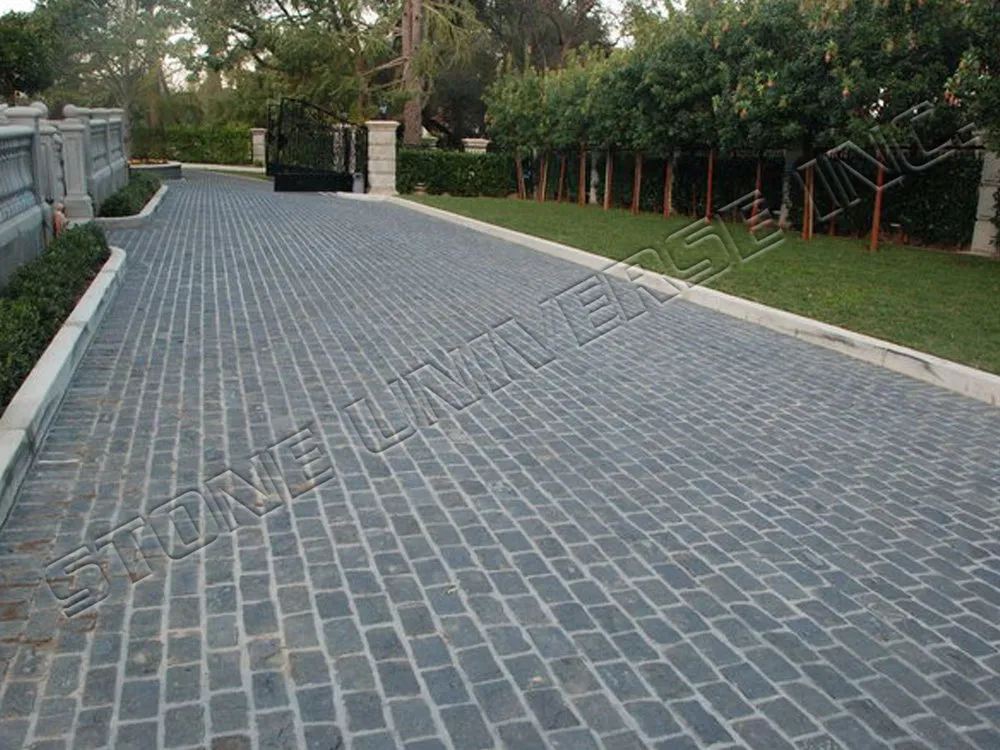 Trusted lawn care service in Puyallup, WA - Stone Universe Inc