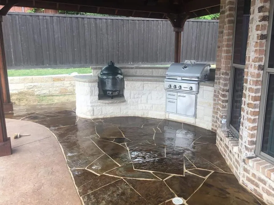 Top-rated lawn mowing service in The Colony, TX - Stonebridge Lawn & Garden