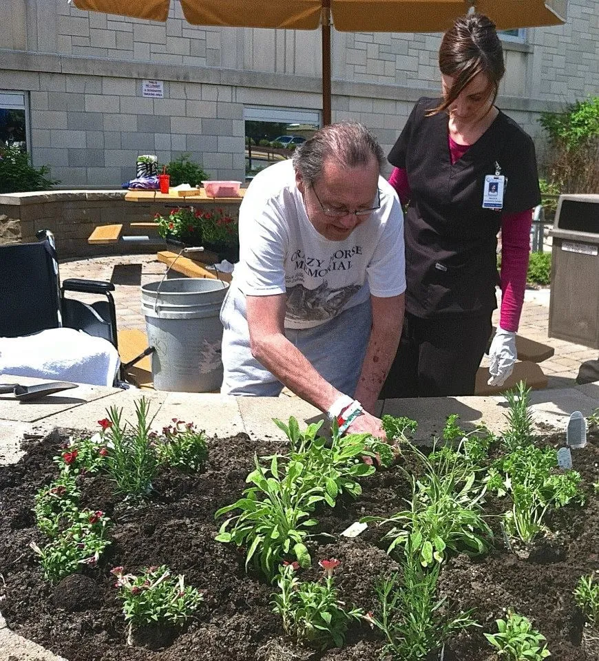 Reliable yard cleanup service in Minneapolis, MN by Stonecrop Design
