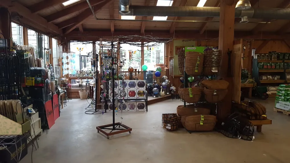 Local outdoor landscaping experts serving Newington, CT - Stonehedge Landscaping & Garden Center