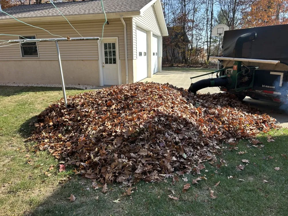 Reliable yard maintenance in Bernville, PA by Stonehedge Landscaping Services